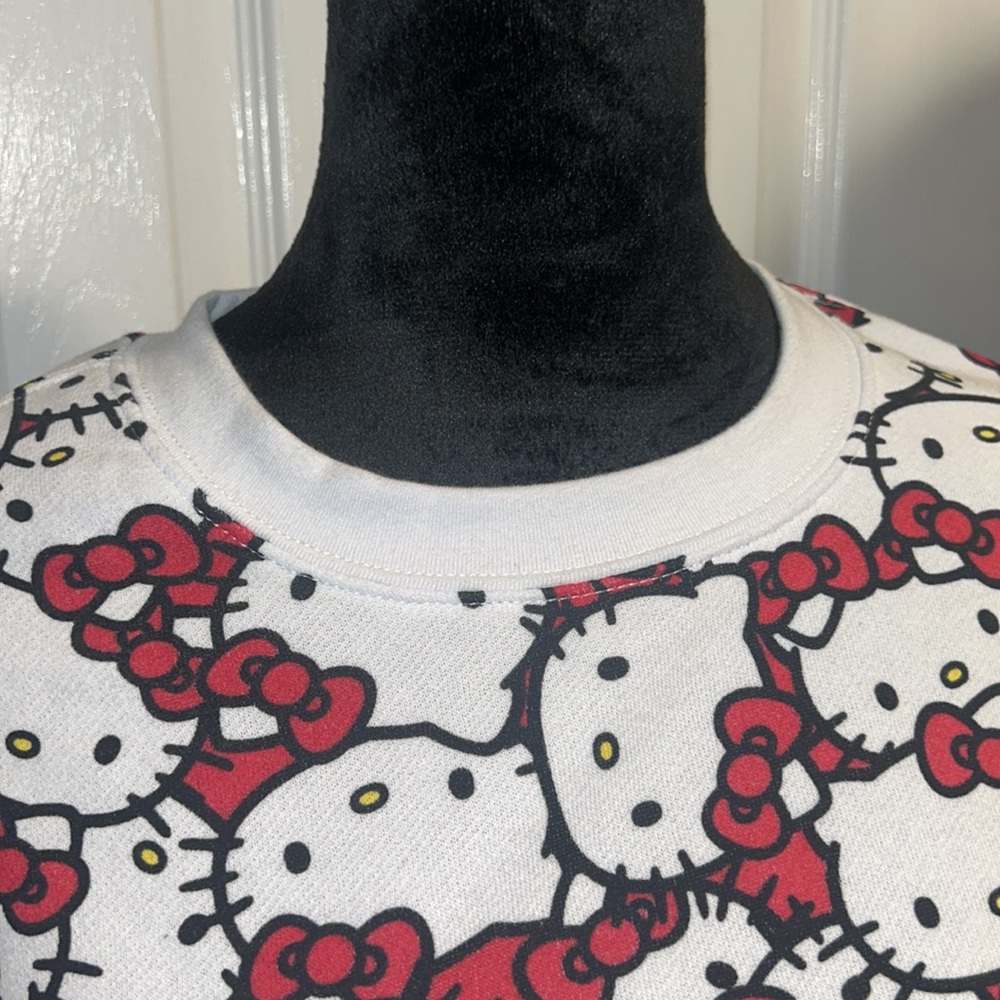 Hello kitty sweater - Picture 2 of 7